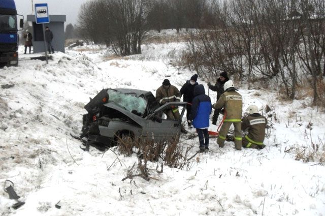 ДТП на Ямале: 22-летняя девушка погибла в жуткой аварии на трассе