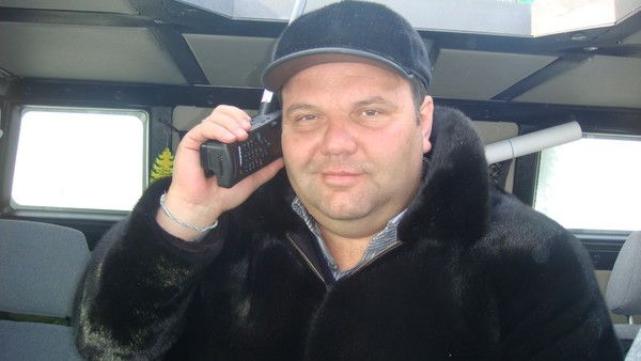 В Аксарке разваливаются дома, построенные компанией Калашникова. Новое жилье людям не светит