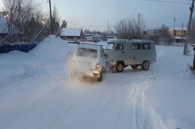 На Ямале в аварии с участием «Нивы» и «УАЗа», пострадала пассажирка