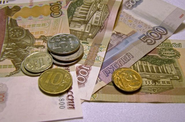 Жительница Ямала перевела деньги мошеннику, который назвался ее подругой