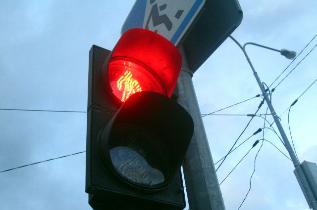 В Новом Уренгое автомобилист протаранил пассажирский автобус