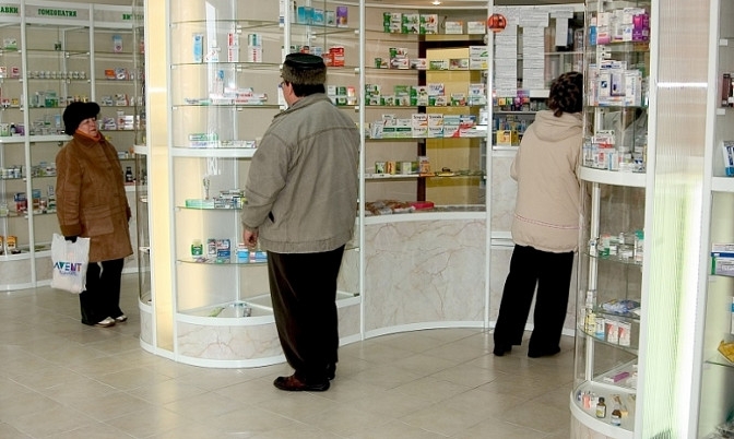 Недорого возьмут. Аптеки обяжут предлагать покупателям дешевые лекарства