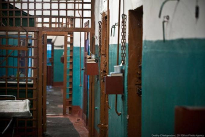 На Ямале осудили педофила, споившего и надругавшегося над родственницей