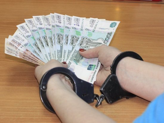 Банда мошенников из Ноябрьска заработала на мигрантах 2,5 млн