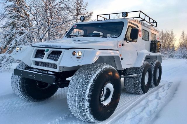 Губернатор Ямала рассказал о новом транспорте врачей Приуральского района