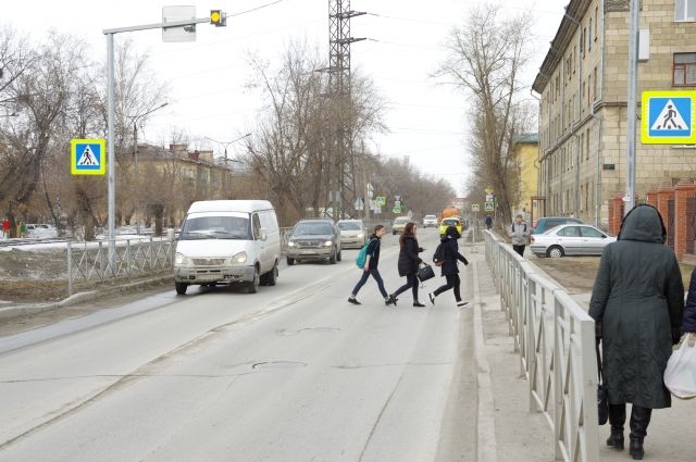 В Новом Уренгое на улице Мира произошло ДТП с пешеходом