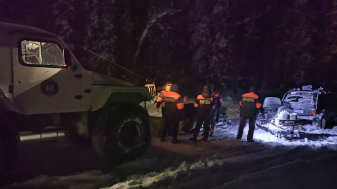 На Ямале спасатели всю ночь искали мужчину, поехавшего на охоту
