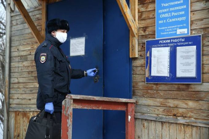 В погонах и масках: как работает ямальская полиция, пока все дома
