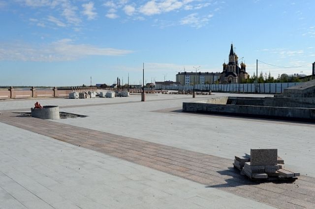 В Тарко-Сале первую очередь набережной откроют 31 августа