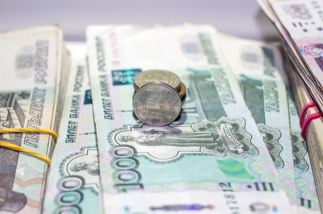 Житель Ямала из-за лжебанкиров потерял 400 тысяч рублей