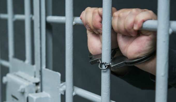 На Ямале подростка, обвиняемого в разбое, заключили под стражу