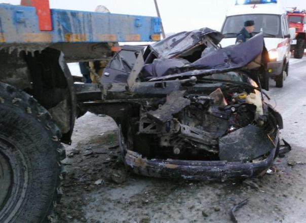 В выходные на Ямале случилось несколько страшных аварий со смертельным исходом