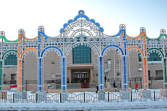 Салехардцы встретят Новый год с 21-метровой елкой