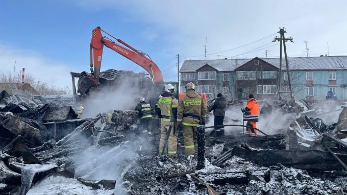 Страшная трагедия. На пепелище в Лабытнанги нашли тело пятого погибшего