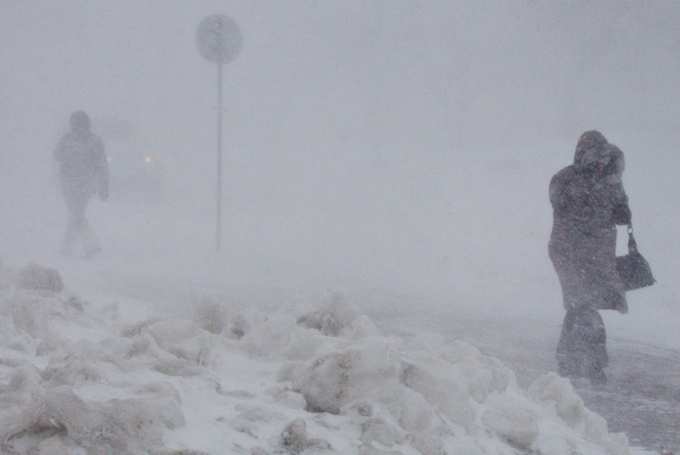 В понедельник на Ямале потеплеет, ожидается усиление южного ветра и снег