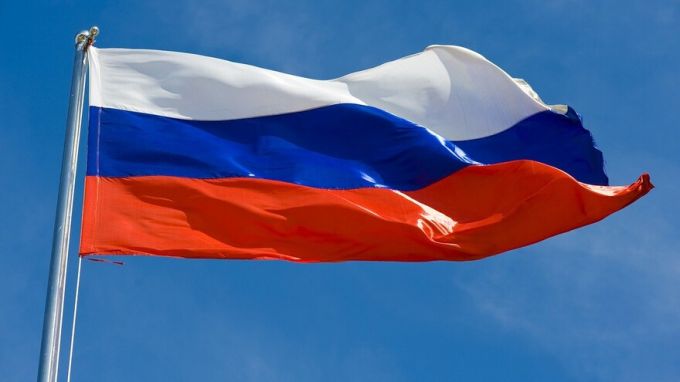 Дмитрий Артюхов поздравил ямальцев с Днём флага