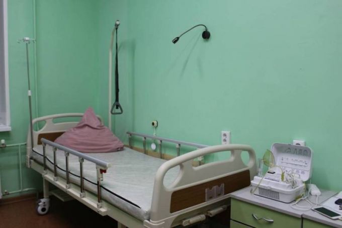 В Надымской районной больнице меняют деревянные кровати на современные