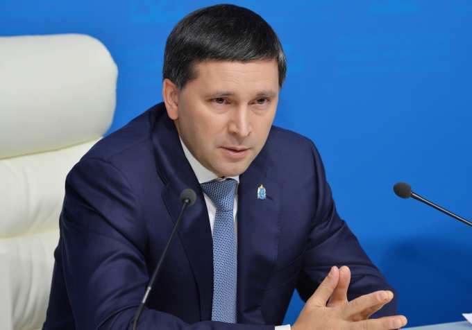 В Тюмень прилетел губернатор Ямала Дмитрий Кобылкин