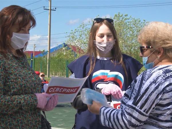 Волонтеры обеспечат жителей Нового Уренгоя бесплатными масками