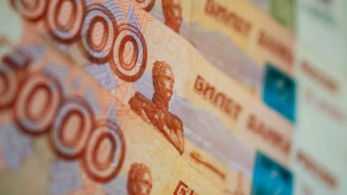 Салехард вошел в топ-10 российских городов по уровню отраслевых зарплат