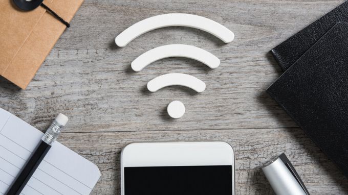 Все школы Ямала подключат к Wi-Fi и оборудуют дополнительными видеокамерами