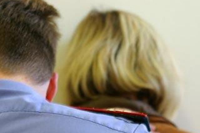 В Лабытнангах полицейского избил сначала пьяный муж, потом разъярённая жена