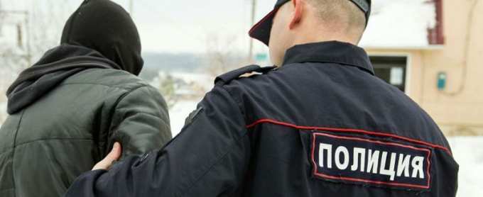 Мат в адрес полицейского обошелся жителю Нового Уренгоя в 15 тысяч рублей