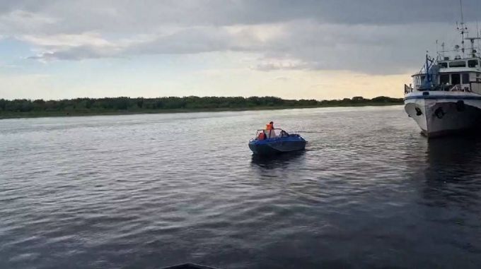 Обнаружено тело упавшего накануне в реку ямальца