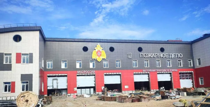 В микрорайоне Коротчаево Нового Уренгоя завершается строительство пожарного депо