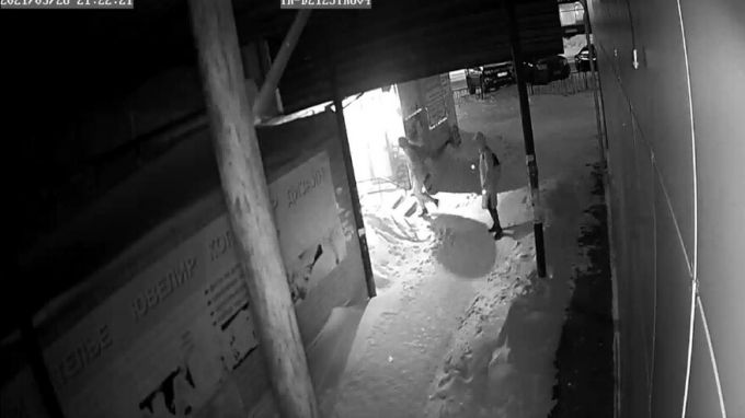 «Обчистили» на 60 тысяч рублей. На Ямале подростков подозревают в ограблении магазина