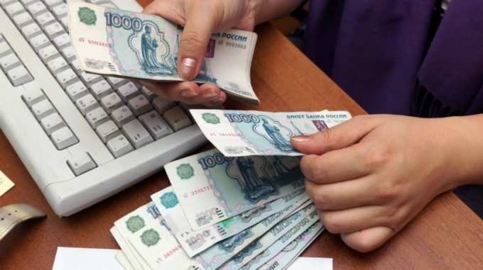 В Новом Уренгое «сотрудница банка» похитила у мужчины 65 тысяч рублей