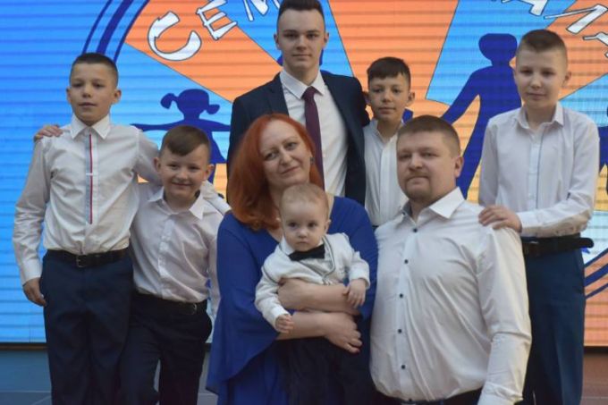 Многодетных семей на Ямале стало больше