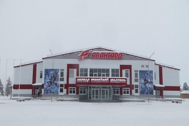 В Муравленко крытый хоккейный корт начнёт работу уже в декабре