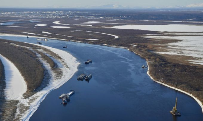 В ЯНАО ледостав на реках задерживается из-за теплой погоды