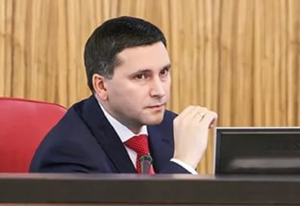 Кобылкин будет единолично бороться с коррупцией