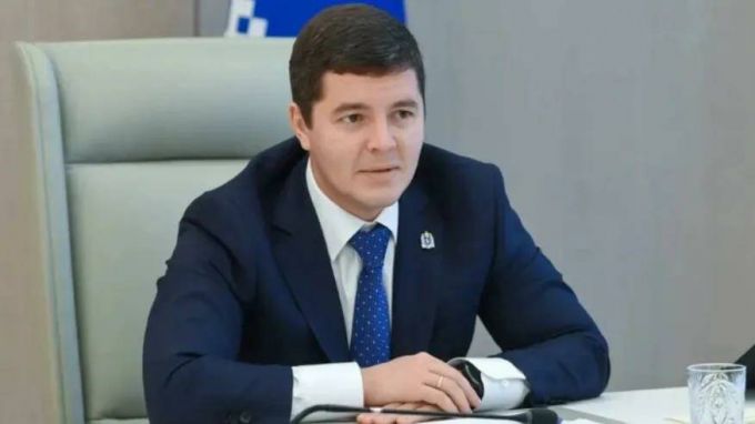 Губернатор ЯНАО Артюхов поздравил северян с Днем полярника