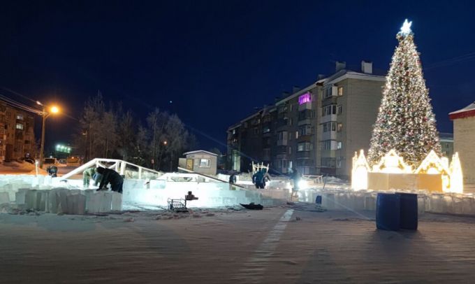 На Ямале сегодня откроют новогодние ледовые городки