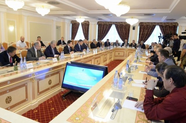 Дмитрий Артюхов встретился с Чрезвычайными и Полномочными Послами РФ