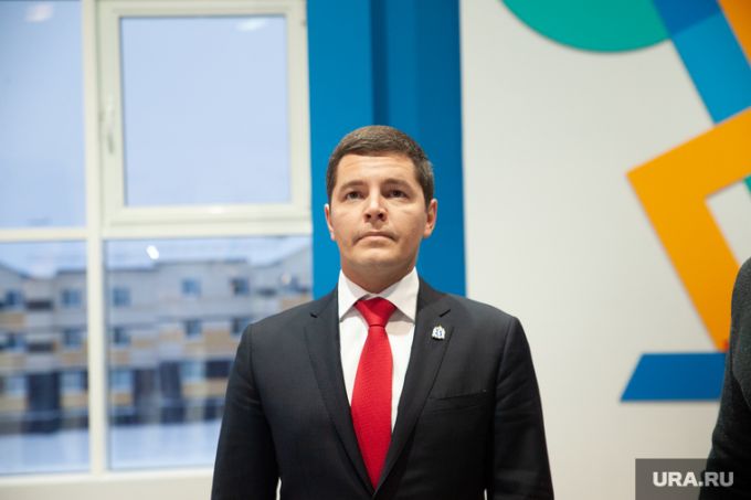 Артюхов сравнил работу губернатора с детским лагерем