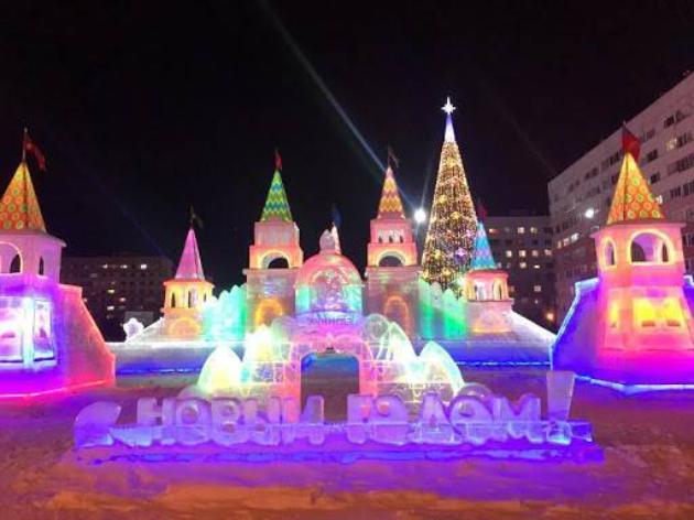 Подготовка к Новому году началась в Новом Уренгое
