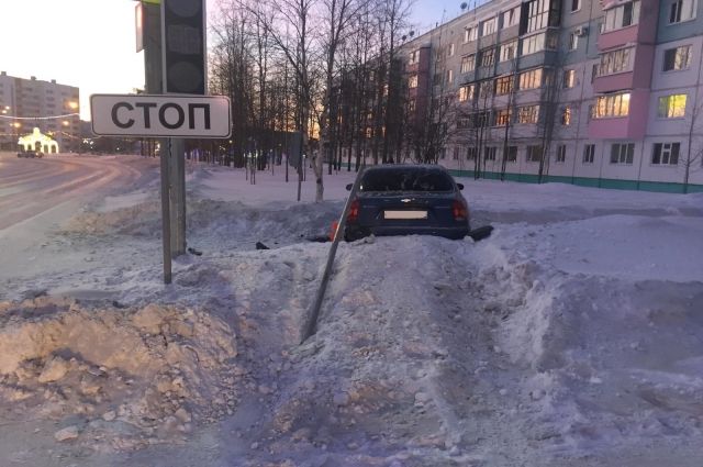 В ДТП на Ямале 25 декабря пострадали три человека