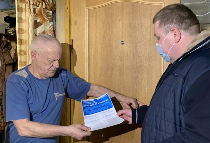 В Губкинском организован поквартирный обход пожилых людей