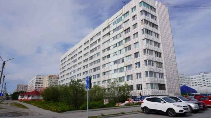 В Новом Уренгое до конца года намерены обновить фасады десяти многоэтажек