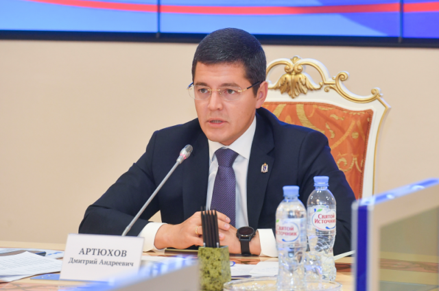 Глава ЯНАО призвал к более активной работе по переселению из ветхого жилья