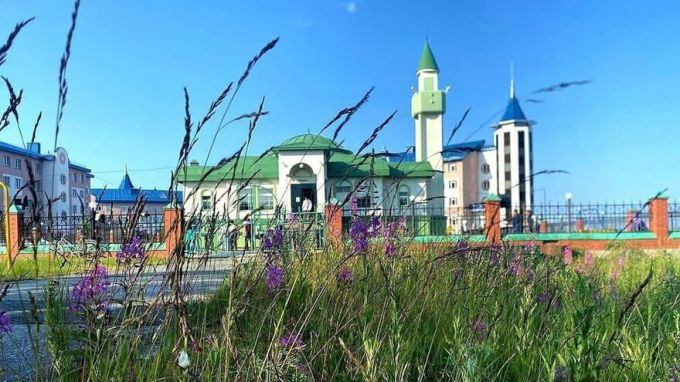 Глава Ямала поздравил мусульман с праздником Курбан-байрам