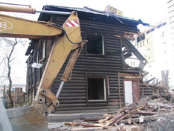 В Новом Уренгое в домах под снос обнаружили жильцов
