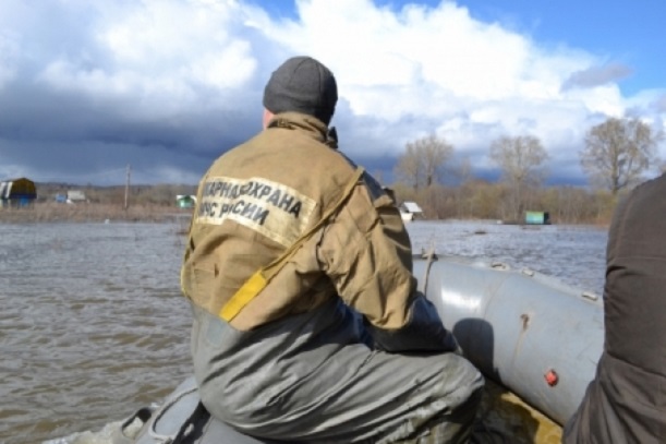 В селе Овгорт вода отступает: остаются подтопленными 7 домов