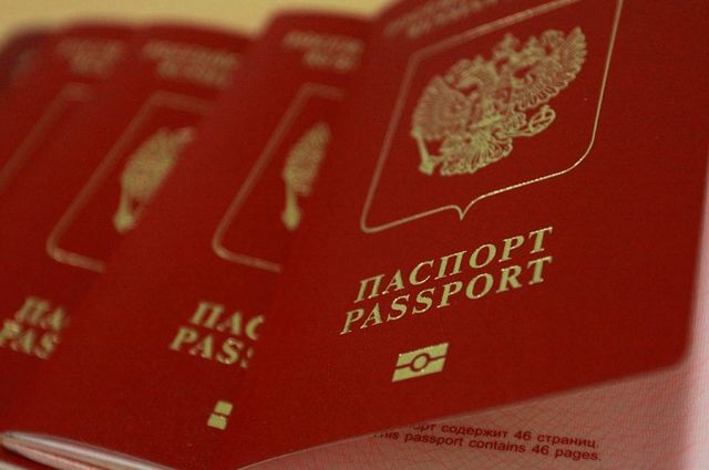 С жительницы Тарко-Сале взыскали деньги, полученные за прописку иностранцев