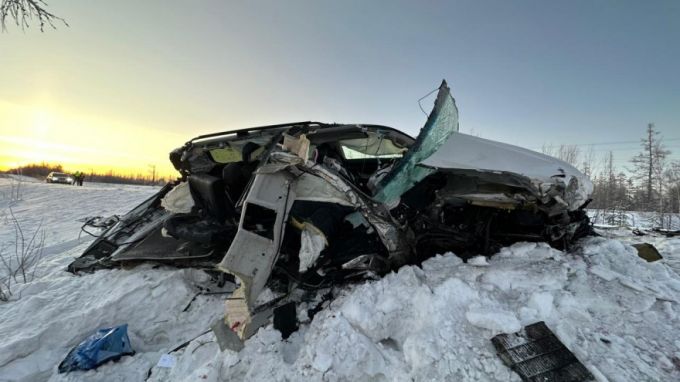 В ДТП на трассе Сургут - Салехард погибла 12-летняя девочка
