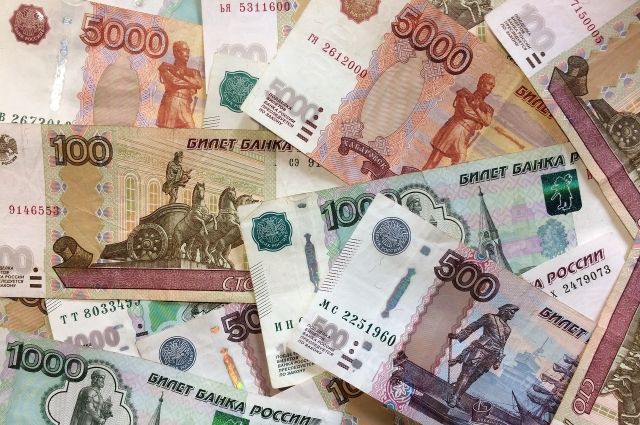 На Ямале неизвестный похитил более 75 тысяч рублей с банковских карт жертвы